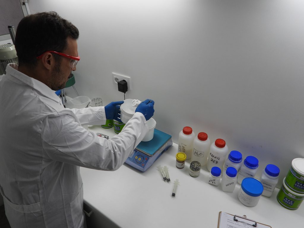 Laboratorio Max Color