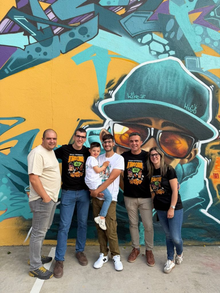 Familia Loaisa (Max Color) y familia de Super Huguete